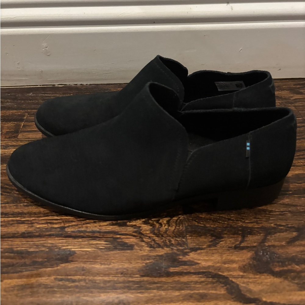 Toms Women’s Low Slip on Suede Ankle Boots- SIZE 12